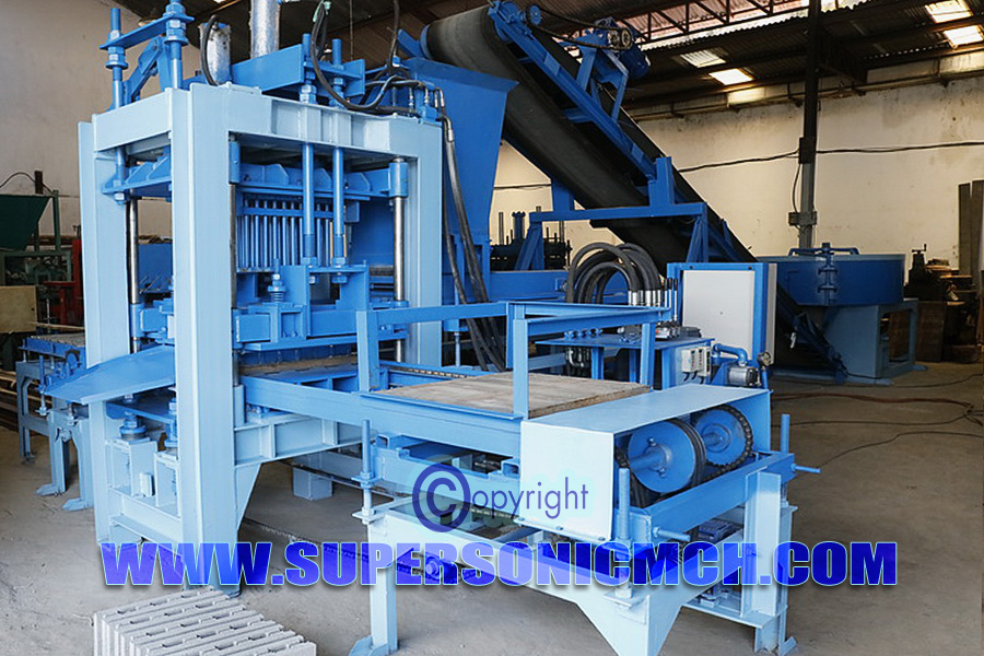 Mesin SSBM merupakan mesin cetak batako dan cetak paving paling handal di Indonesia